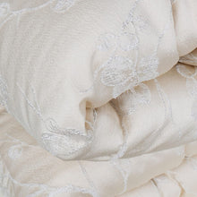 Carica l'immagine nel visualizzatore di Gallery, Piumone Invernale Ramage con cuscino arredo