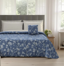 Carica l'immagine nel visualizzatore di Gallery, Piumone Invernale Ramage con cuscino arredo