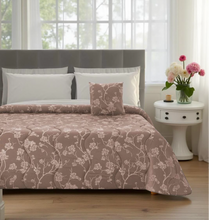 Carica l'immagine nel visualizzatore di Gallery, Piumone Invernale Ramage con cuscino arredo