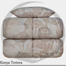 Carica l'immagine nel visualizzatore di Gallery, Piumone Kenya in soffice velluto con lavorazione jacquard e cuscino arredo