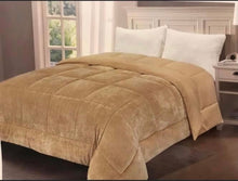 Carica l'immagine nel visualizzatore di Gallery, Trapunta VELVET(Matrimoniale/PiazzaMezza/Singola)