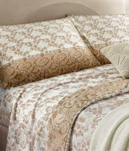 Carica l'immagine nel visualizzatore di Gallery, Completo Letto Oriana  in calda flanella
