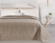 Carica l'immagine nel visualizzatore di Gallery, Trapuntino Livia matrimoniale
